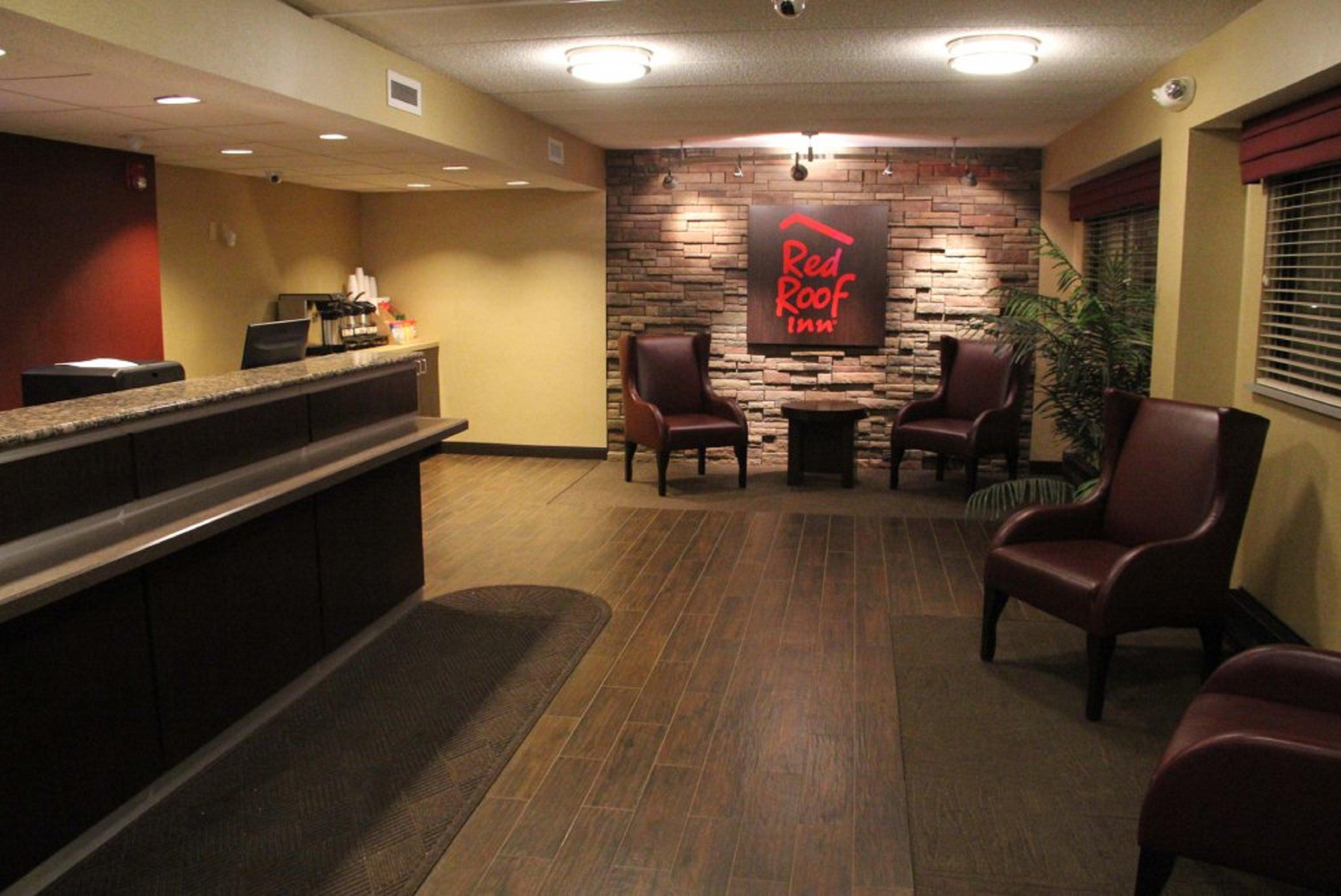 Red Roof Inn Plus+ West Springfield Exterior photo
