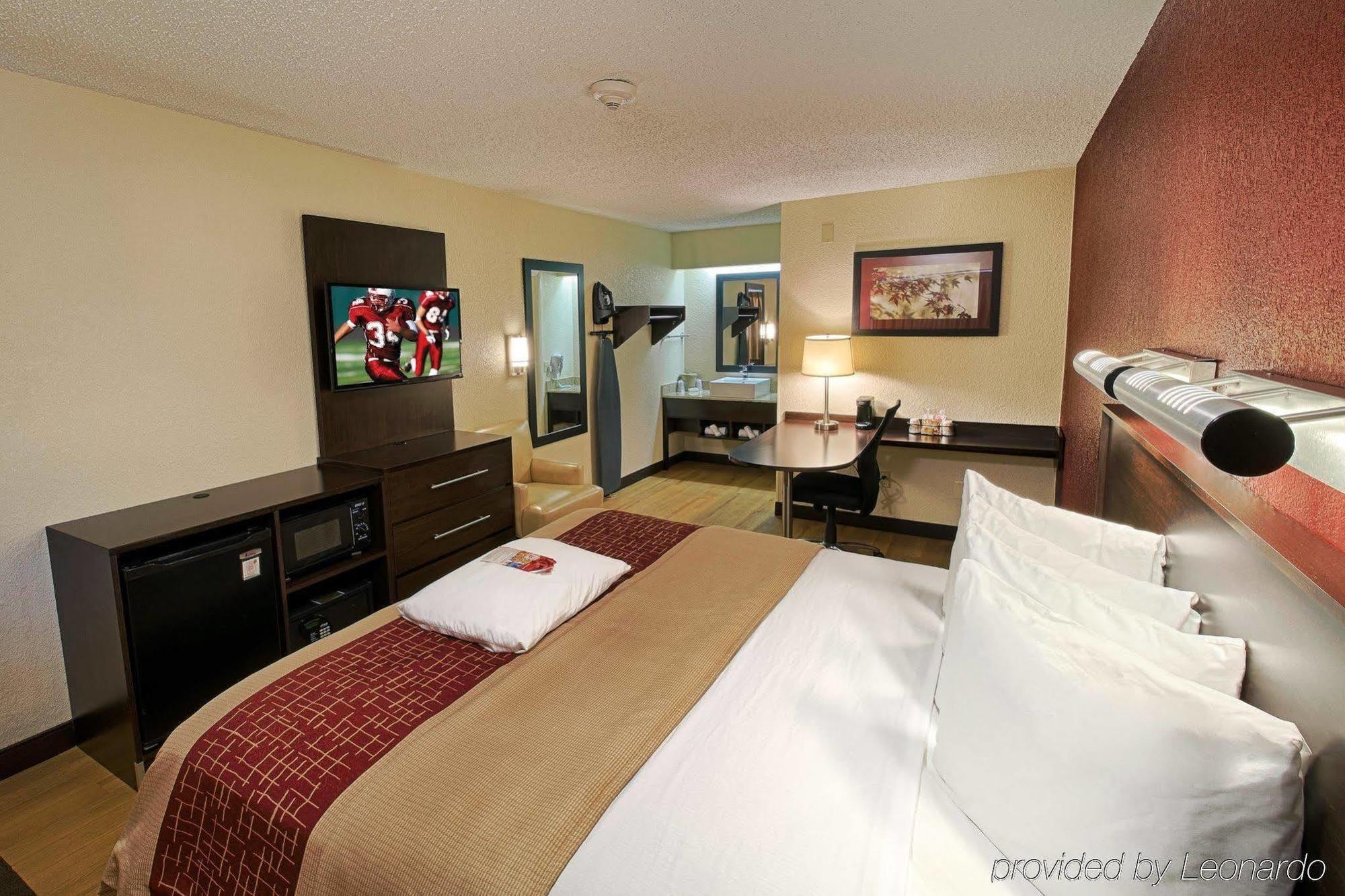 Red Roof Inn Plus+ West Springfield Exterior photo